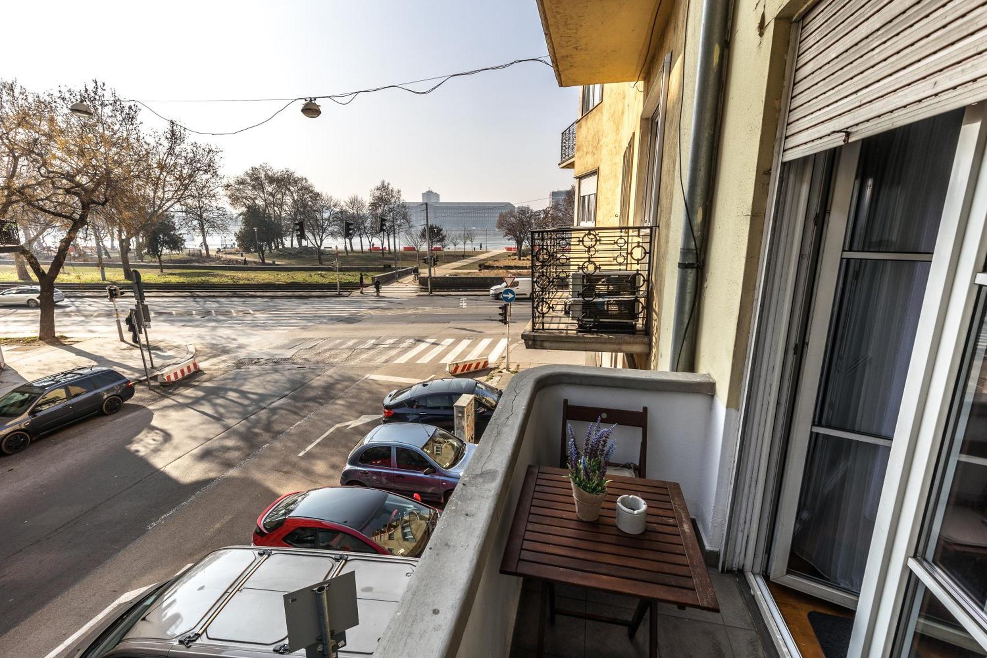 Bright & Spacious Riverside Apartment With Balcony Budapešť Exteriér fotografie