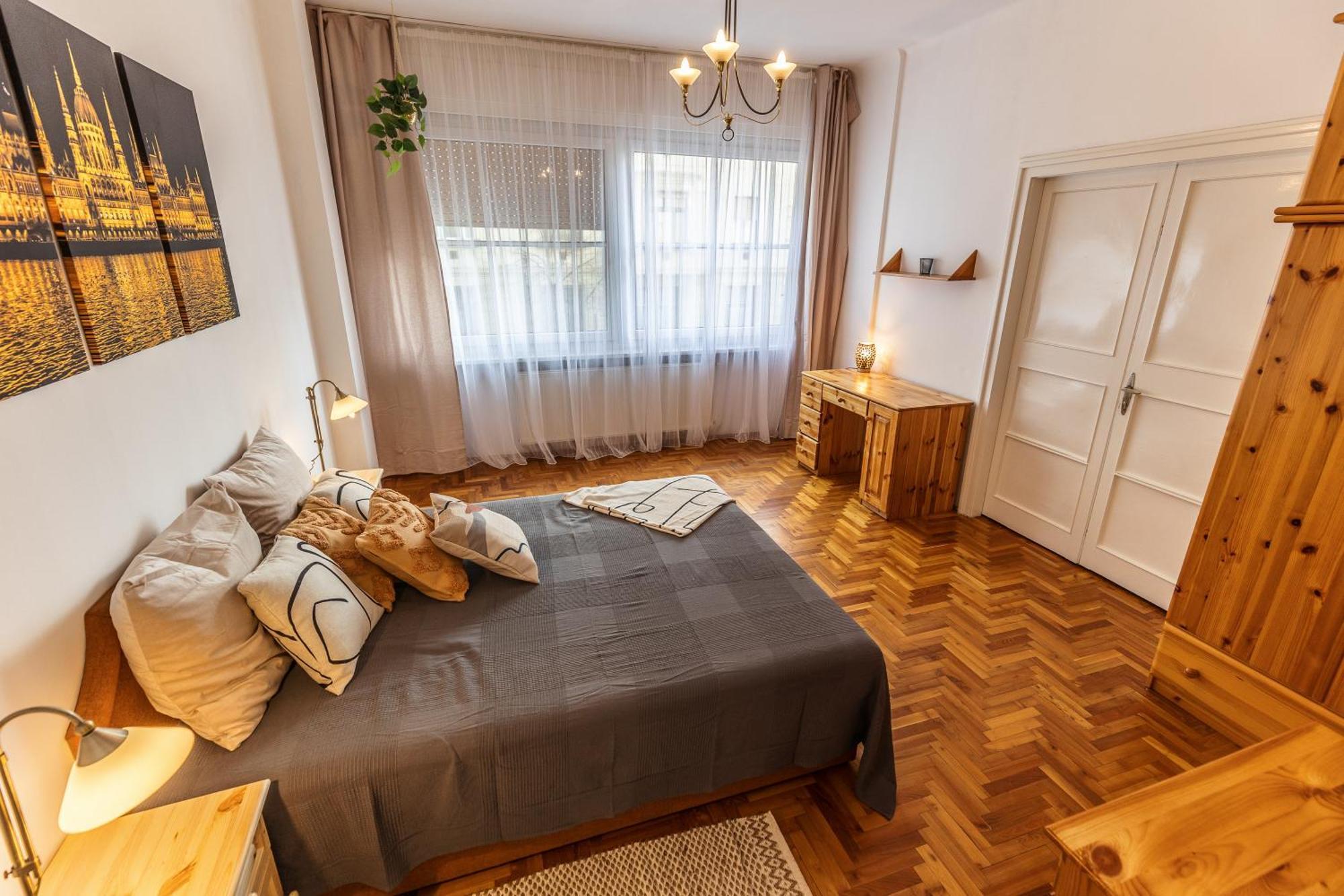 Bright & Spacious Riverside Apartment With Balcony Budapešť Exteriér fotografie